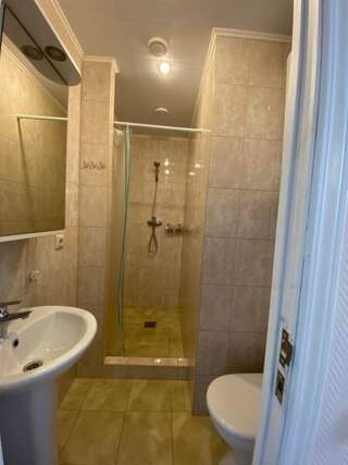 Гостиница Дюна Казань стандарт трехместный-4